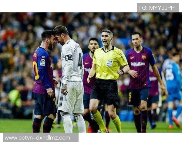 10月24日皇马与巴萨激战成和谁能在西班牙国家德比中笑到最后