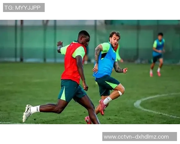 法比奥归化梦碎:年薪百万欧却自动抛弃安家费,只为身披国足战袍 法比奥归化梦碎:年薪百万欧却自动抛弃安家费,只为身披国足战袍